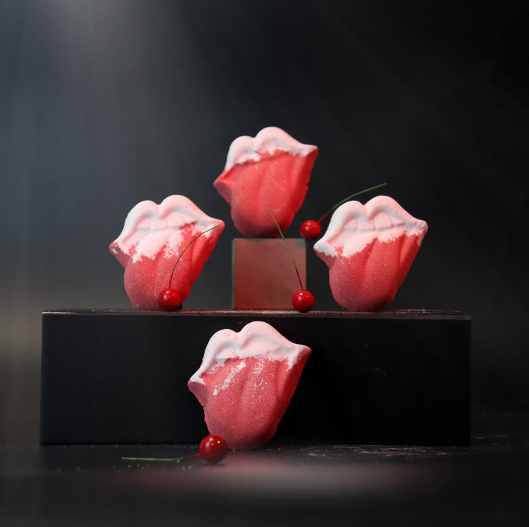 Rock & Roll Lip Kiss Shaped Bathbomb